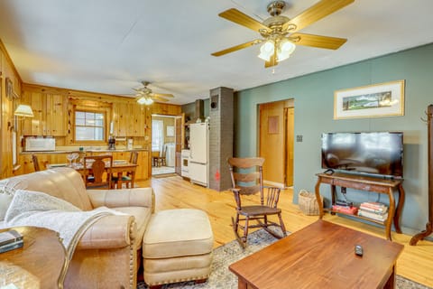 Private Dock & Beach! Lakefront Adirondacks Escape Cottage in Capital District, NY, USA