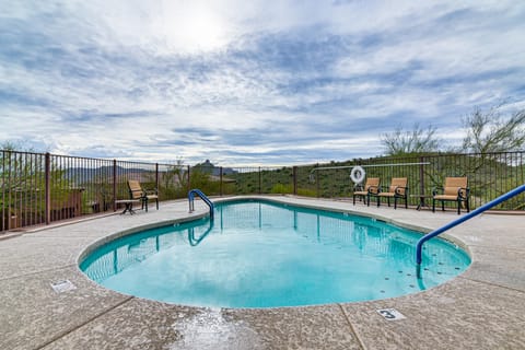 Pool Access: Mtn-View Getaway in Fountain Hills! Apartment in Fountain Hills