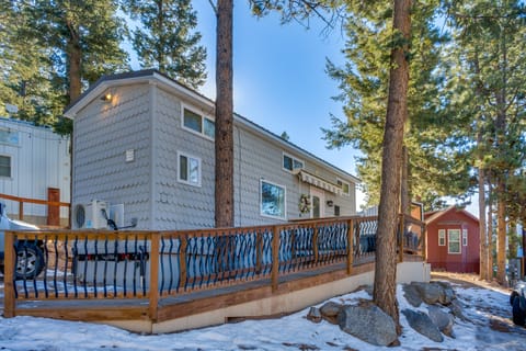 Adorable Tiny Home w/ Mtn Views in Woodland Park! Apartment in Woodland Park
