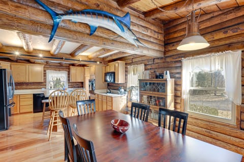 Hike, Fish & Boat Nearby! Bloomington Family Cabin House in Indiana