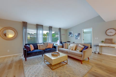 Near Indian Rocks Beach! Home w/ Backyard Oasis House in Largo