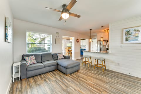 Snead Island Getaway! Steps to Bay & Emerson Point House in Palmetto