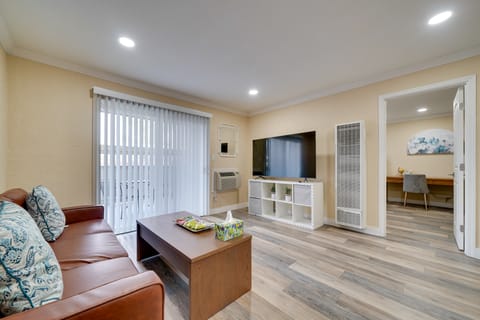 2 Mi to Dtwn Pleasanton Condo w/ Pool Access Apartment in Pleasanton