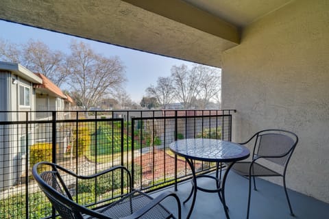 Pleasanton Gem in Quiet Community w/ Pool Access Apartment in Pleasanton