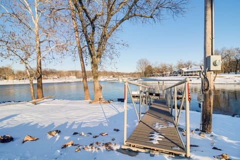 Bring Your Boat! Family-Friendly Gem on Grand Lake House in Ozark Mountains