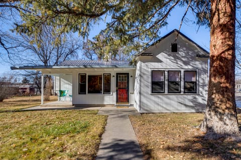 1 Blk to Main St! Crystal Connection Montrose Home House in Montrose