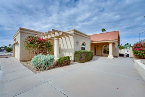 < 1 Mi to Courses! Quiet Golfer's Gem in Sun Lakes House in Sun Lakes