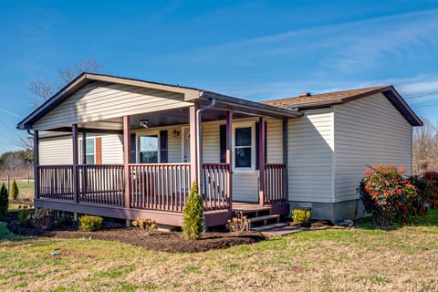 Secluded Family Home in Springfield, Pets Welcome! House in Tennessee