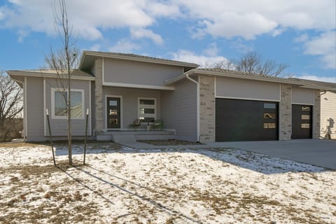 'The Cove' Polk City Ranch Near Saylorville Lake House in Iowa