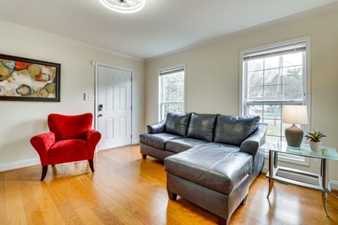 Walk to Dtwn & Campus! Spacious Hampton Home House in Norfolk