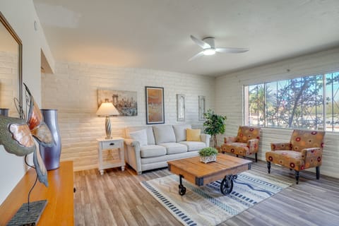 Hike, Golf & Dine: Tucson Retreat w/ Mtn Views! House in Tucson