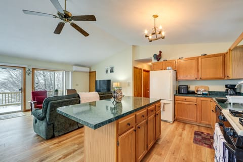 First Lake Getaway! Cozy Base for All-Season Fun House in Webb