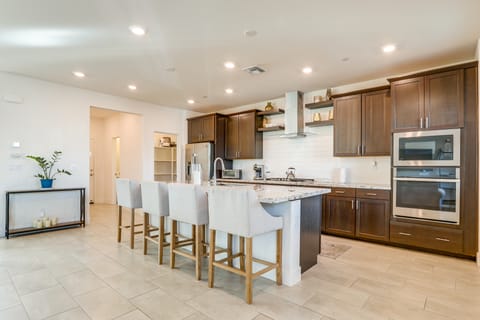 7 Mi to Dtwn Sacramento: Peaceful Gem w/ Patio! House in Sacramento