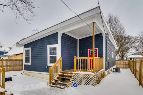 ‘The Modern Slant’ Stylish Home Near Dtwn Indy! House in Indianapolis