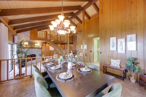 Mtn & Valley Views! Rimforest Lodge w/ Fireplace House in Rimforest