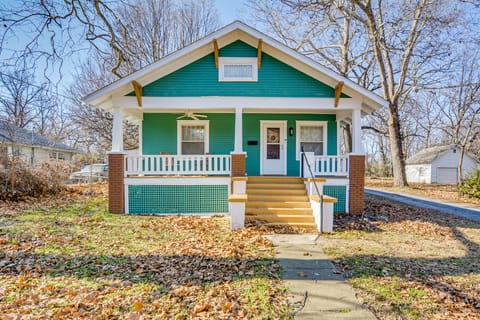 < 1 Mi to MSU! Updated Springfield House w/ Deck House in Springfield