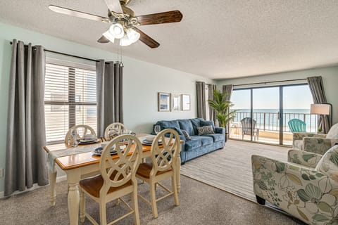 Great for Families! Murrells Inlet Beachfront Gem Apartment in Garden City