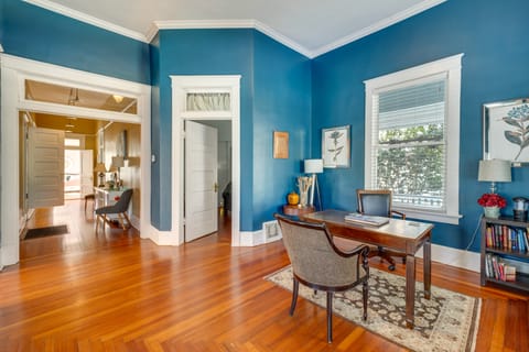 Explore Jackson! Historic Belhaven Home w/ Porch House in Flowood