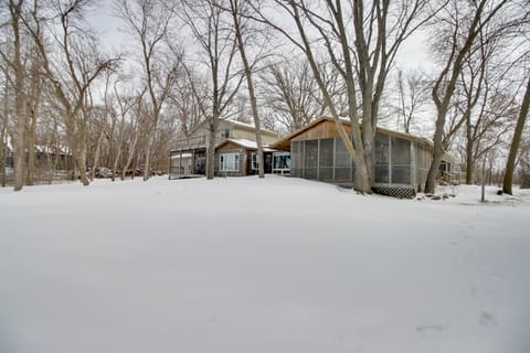 Family Nature Haven! Waterfront Pelican Lake Home Apartment in Minnesota