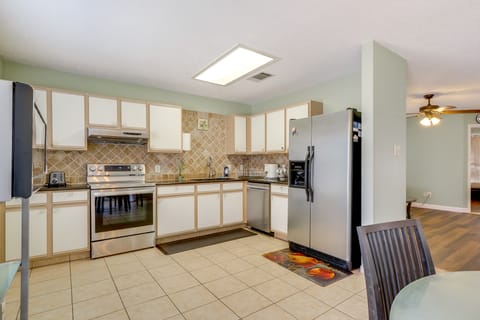 Perfect for Families! Round Rock Home w/ Yard House in Round Rock