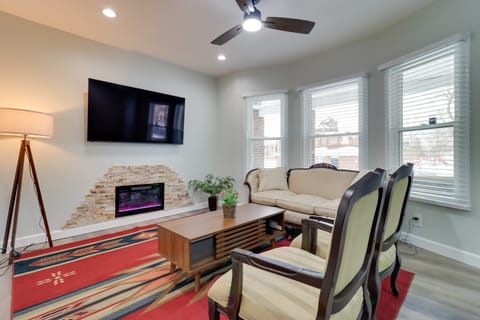 1 Mile to Henry Ford Hospital! Renovated Rental House in Detroit