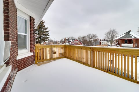 Modern Updates & Great Location! Detroit Duplex House in Detroit