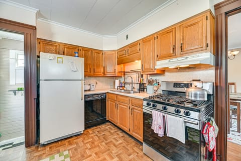 Charming Family Home w/ Seasonal Pool in Dansville House in Finger Lakes