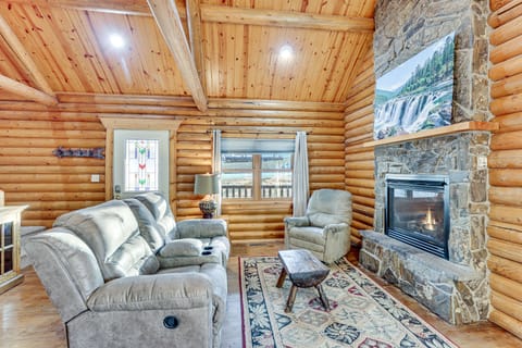 Walk to Main St! Modern Sturgis Cabin w/ Yard House in Sturgis