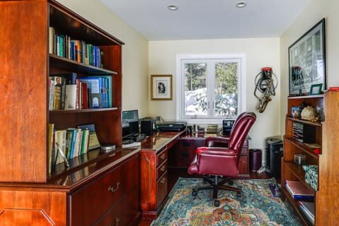 Year-Round Fun in Putnam Station: Lakefront Home! House in Lake George