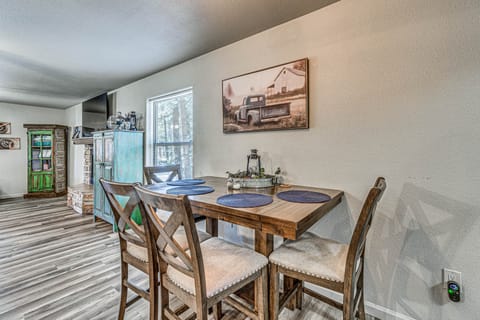 Near Hiking Trail! All-Season Ruidoso Getaway House in Ruidoso