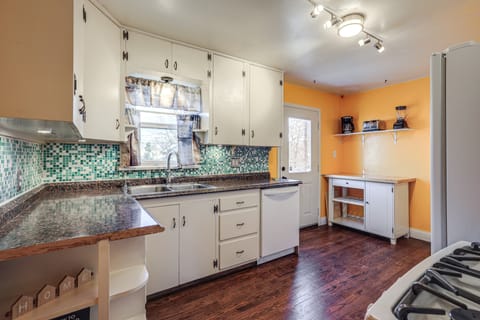 Explore the Front Range! Lakewood Home w/ Yard House in Lakewood