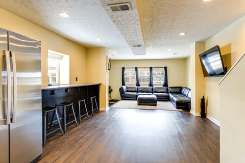 Shop, Dine & Play: Cincinnati Retreat! Apartment in Ohio