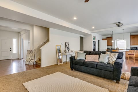 Private Yard! Spacious Green Valley Ranch Home House in Commerce City