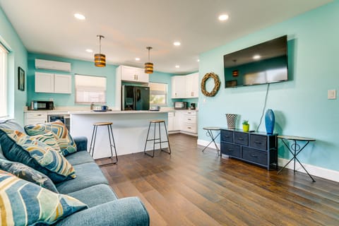 Beach Days & Backyard Nights! Fort Myers Retreat House in Harlem Heights