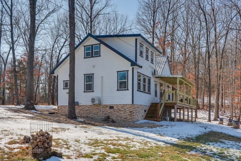 Secluded Ozark Hideaway: 13 Mi to Table Rock Lake House in Arkansas