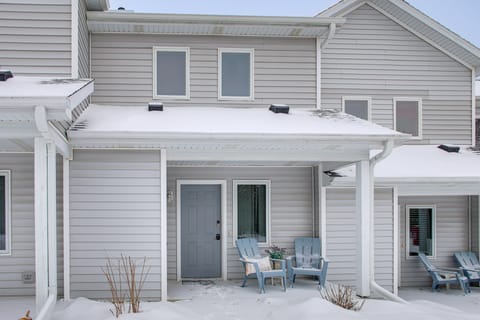 1 Mi to Dtwn Fish Creek! Charming Door County Stay Apartment in Door County