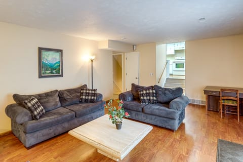 Bring the Family! Suburban Home w/ Yard in Omaha House in Omaha