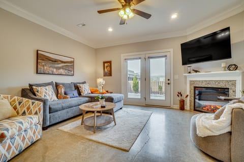 3 Mi to Montgomery Bell State Park! Serene Getaway Apartment in Tennessee