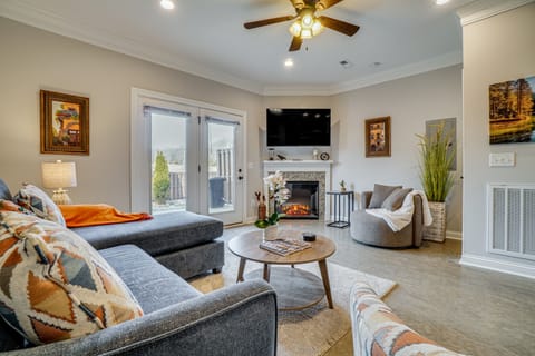 3 Mi to Montgomery Bell State Park! Serene Getaway Apartment in Tennessee