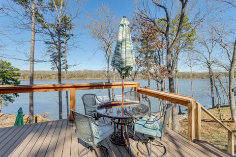 Lake Dardanelle Home w/ Dock! Fish On-Site House in Arkansas