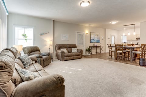 3 Mi to Bull Shoals Lake: Peaceful Escape w/ Patio House in Ozark Mountains