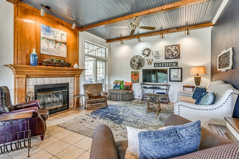 'The Restful Retreat' Mtn-View Alto Group Getaway House in Alto