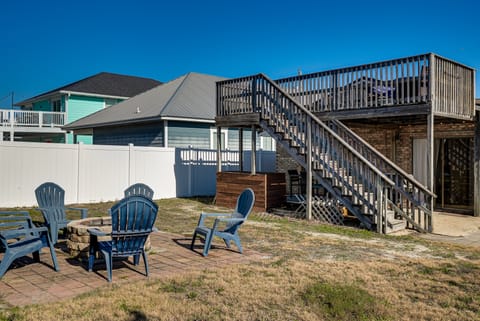 Steps to Sea! Panama City Gem w/ Pet-Friendly Yard House in Lower Grand Lagoon