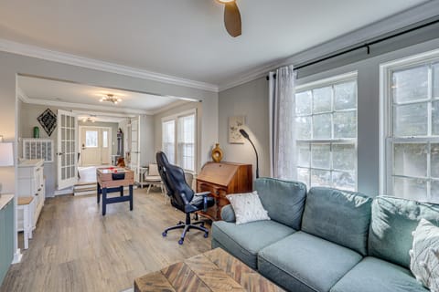 Walk to Broadkill Beach: Sleek Family Home w/ Deck House in Broadkill Beach