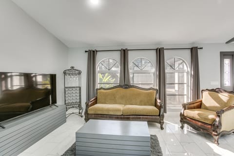 Poolside Bliss! Port Charlotte Haven 4 Mi to Beach House in Port Charlotte