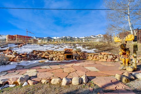 Walk to Cabriolet Lift! 3,600-Sq-Ft Family Home House in Snyderville