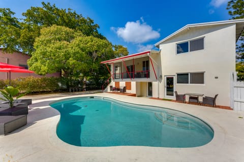 Oakland Park Gem w/ Year-Round Pool, 4 Mi to Beach House in Oakland Park