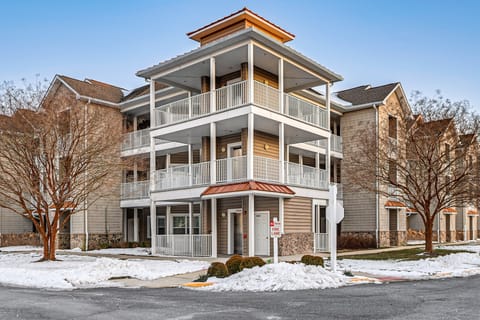 Bay-n-Beach! Comfy Coastal Condo in Lewes! Apartment in Sussex County