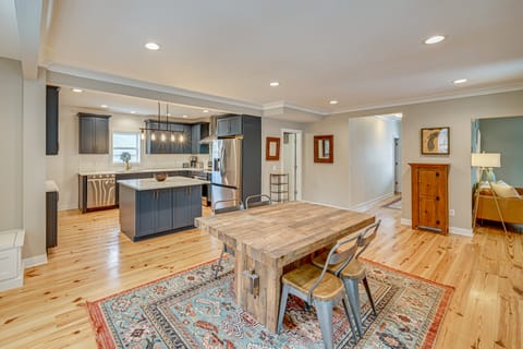 Extended Stay in South Haven! Pet-Friendly Home House in South Haven