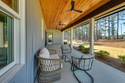 Golf, Ride & More! Luxe Home in Southern Pines House in Pinehurst